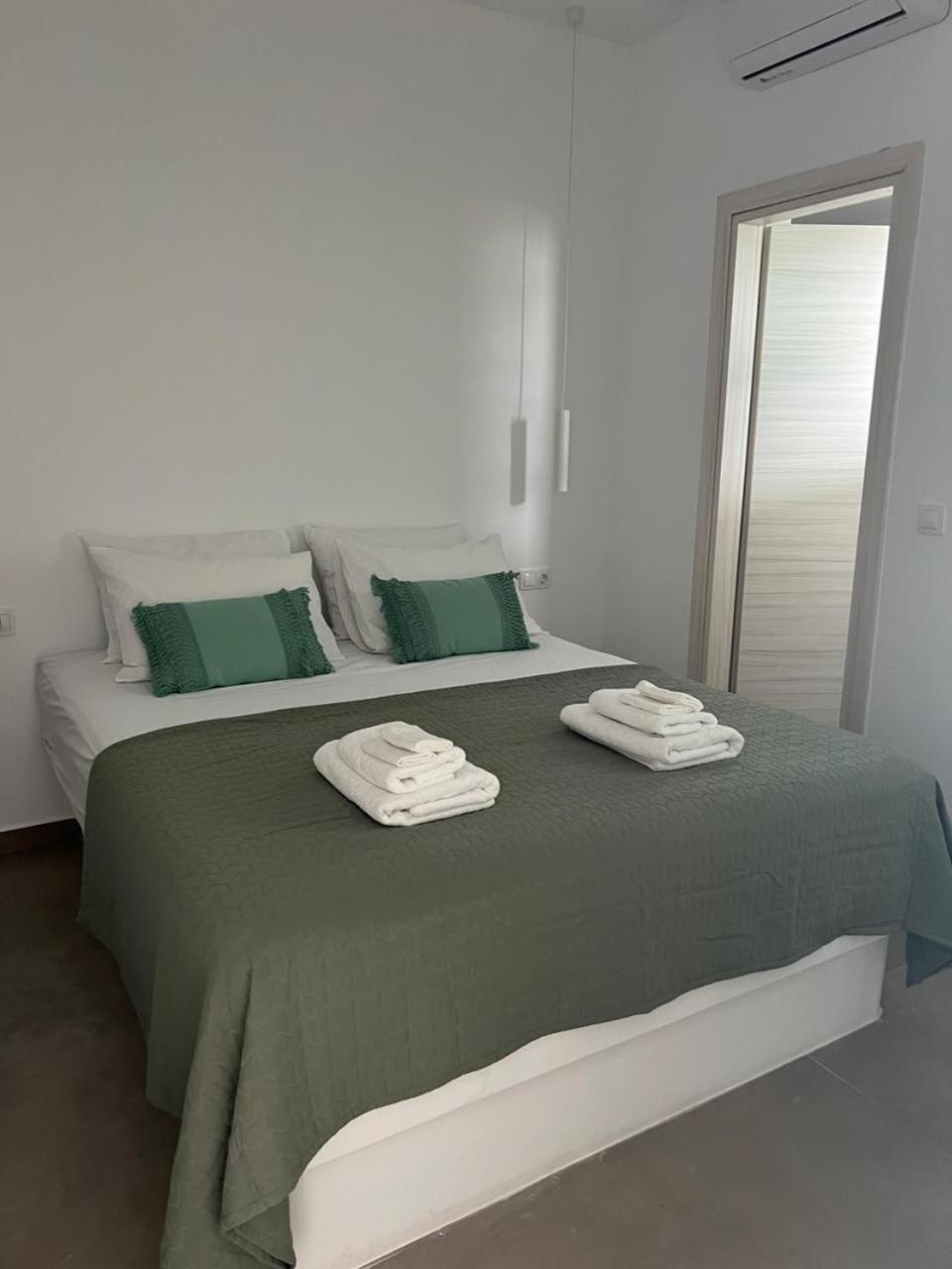 Vista Mare Suites Kythnos Exterior photo